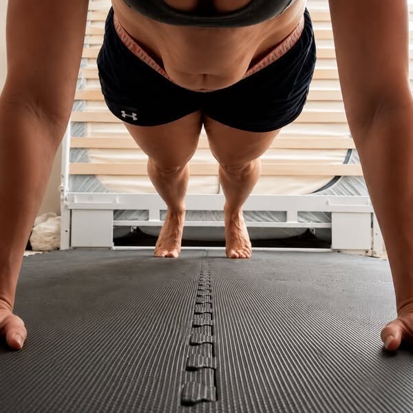I've been supporting mums for 8 years. Here's why your tummy isn't going back, and why workouts and diets don't change it.