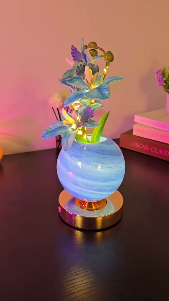 Flower-shaped night light