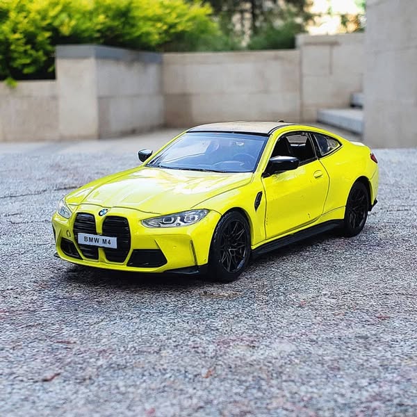1:32 BMW M4 G82