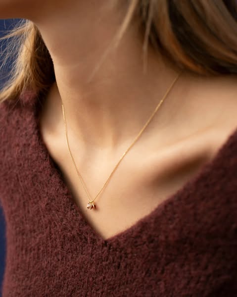 TROIS Necklace Garnet