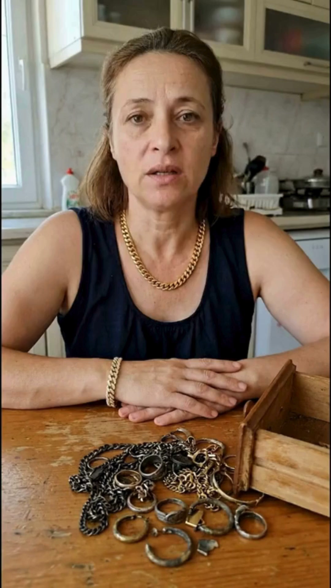 Chiudiamo dopo 70 anni · tutto all'80%