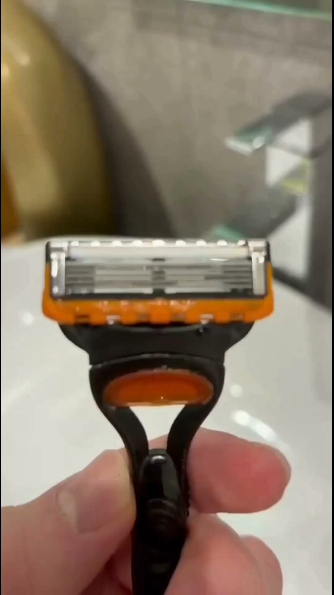 €49 voor een scheermes. En dan nooit meer.
