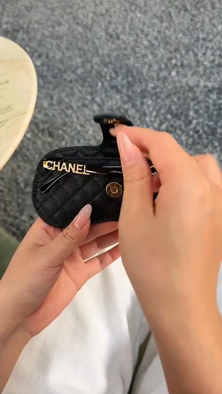 Luxury Quilted Bag Charm Sunglasses Case