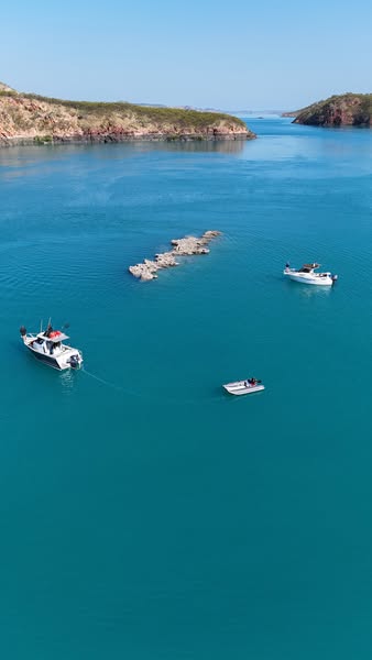 Big Boat Stability. Small Boat Portability.