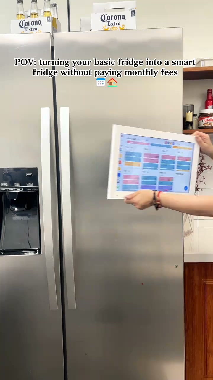 Current obsession: this magnetic smart calendar device!
