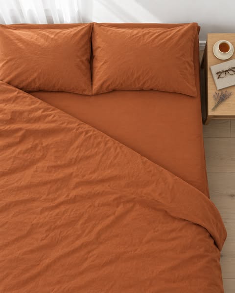 Terracotta cotton bedding