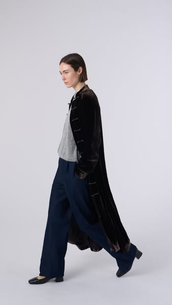 Explore Yali's Wardrobe