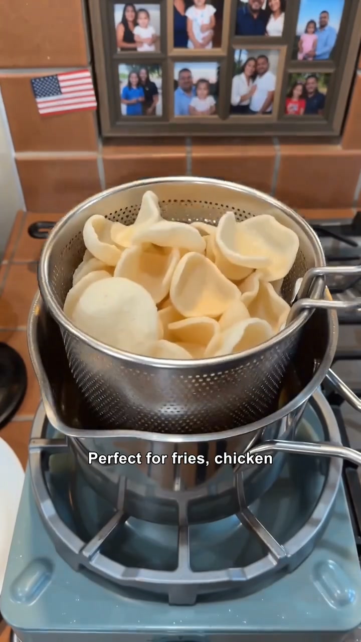 Personal Mini Deep Fryer Set – Stainless Steel Pot with Lift-Out Draining Basket & Food Tongs