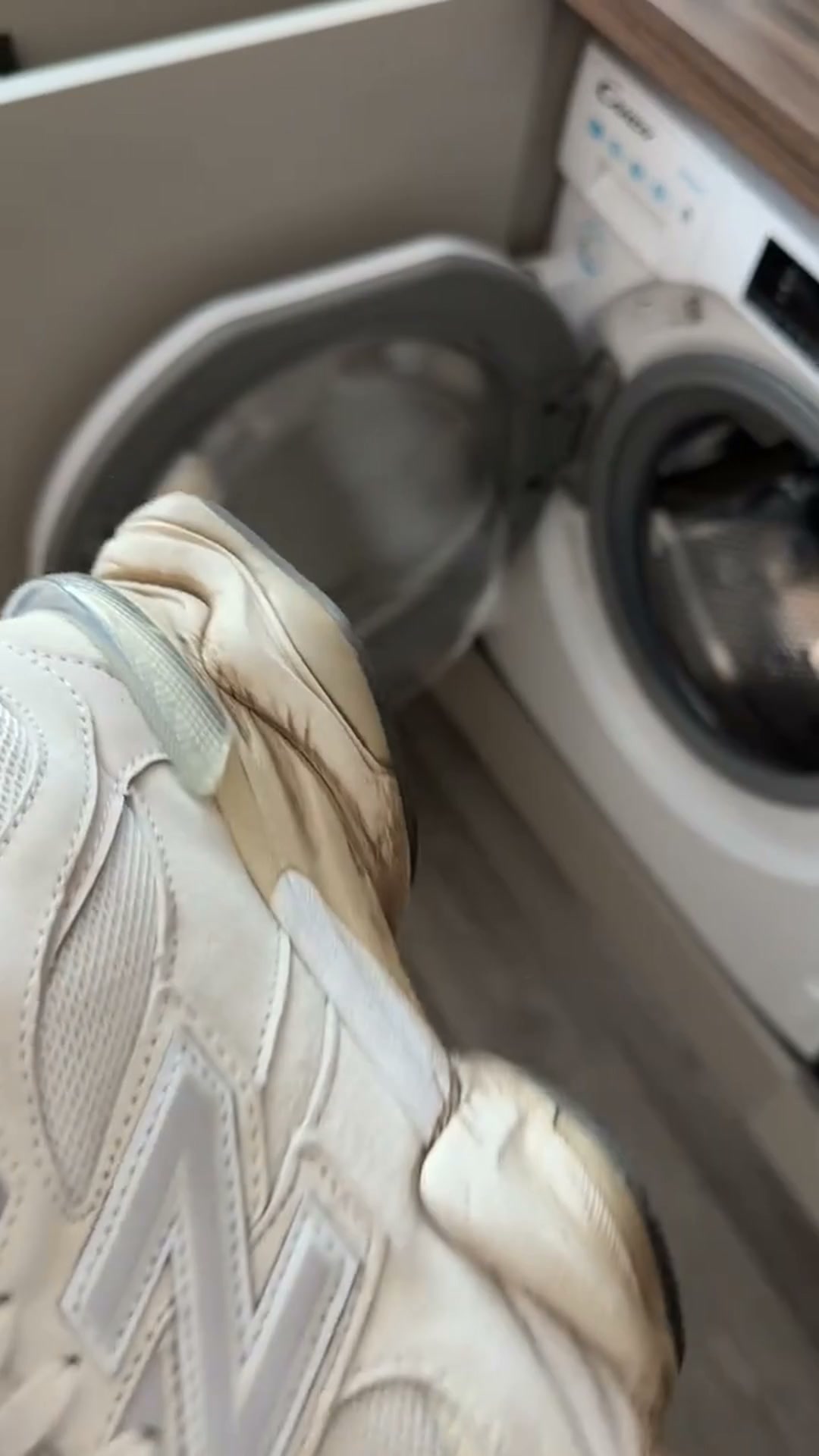 How I wash my shoes the right way