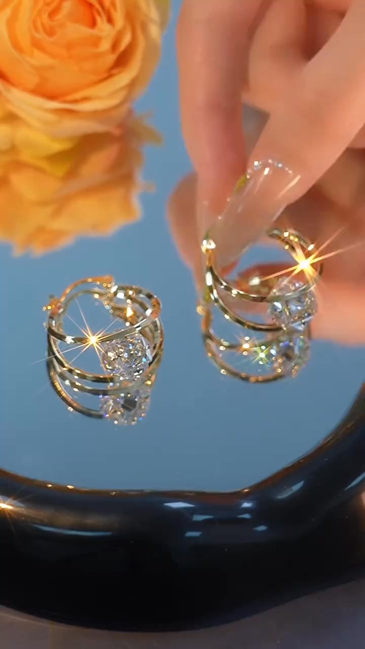 Doppelte Creolen mit Zirkonia