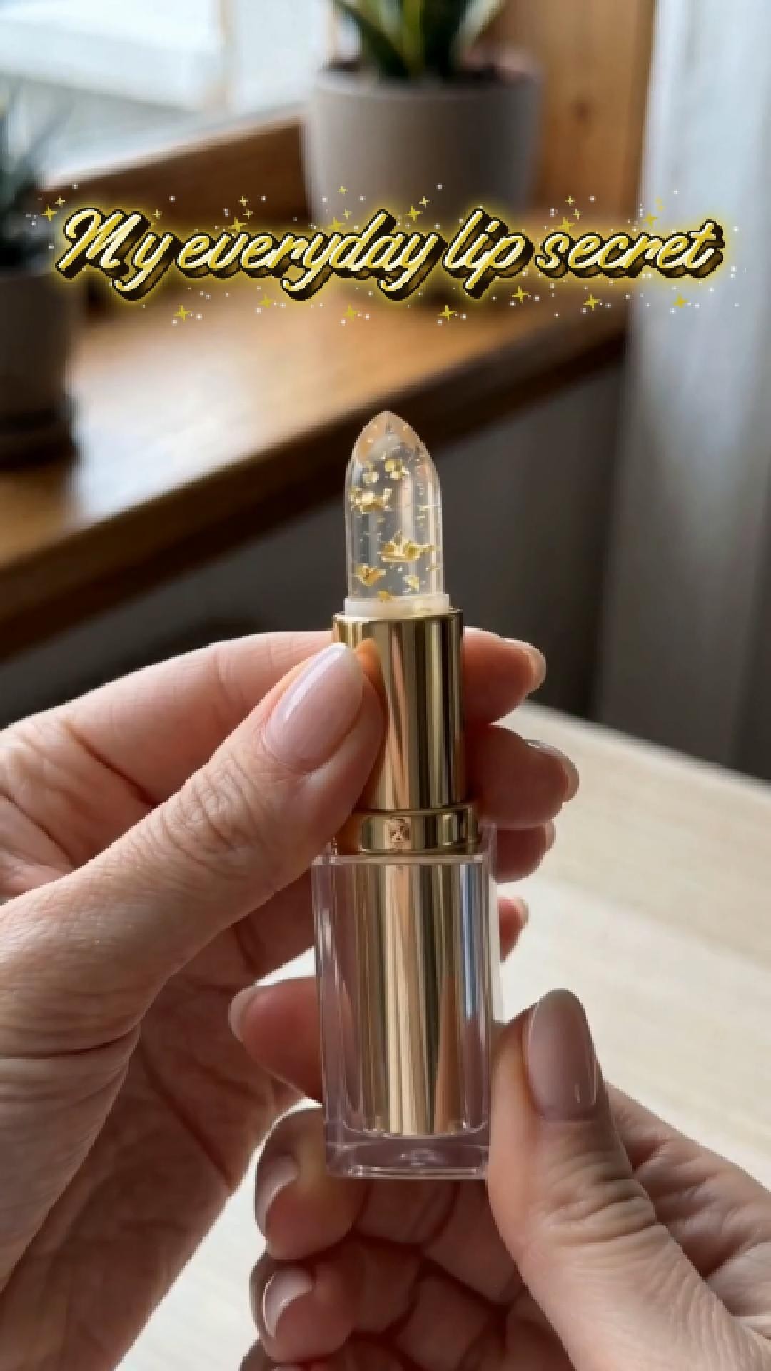 Gold Flake Thermo Lip BalmCustom Lip Shade All Day Hydration Lip Line Reducing No-Makeup Essential Lip Care