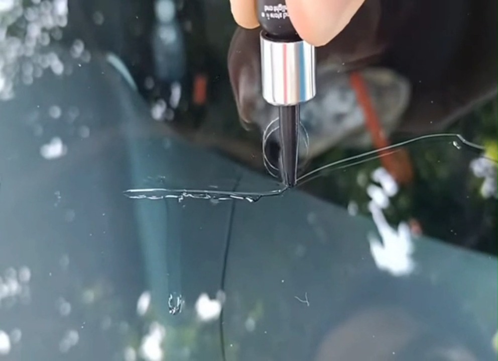 Cracks Gone Glass Repair Kit (New Formula)