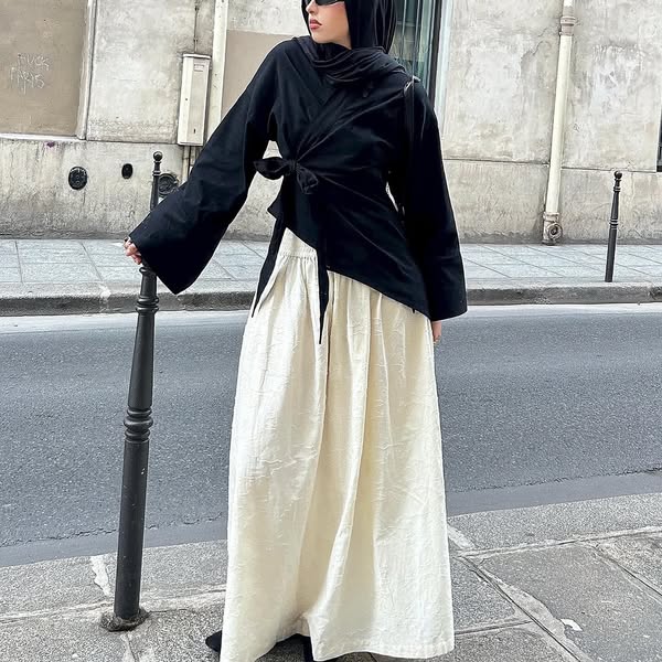 « AÏKO » 愛子 | ABSOLUTE BLACK ASYMMETRICAL KIMONO