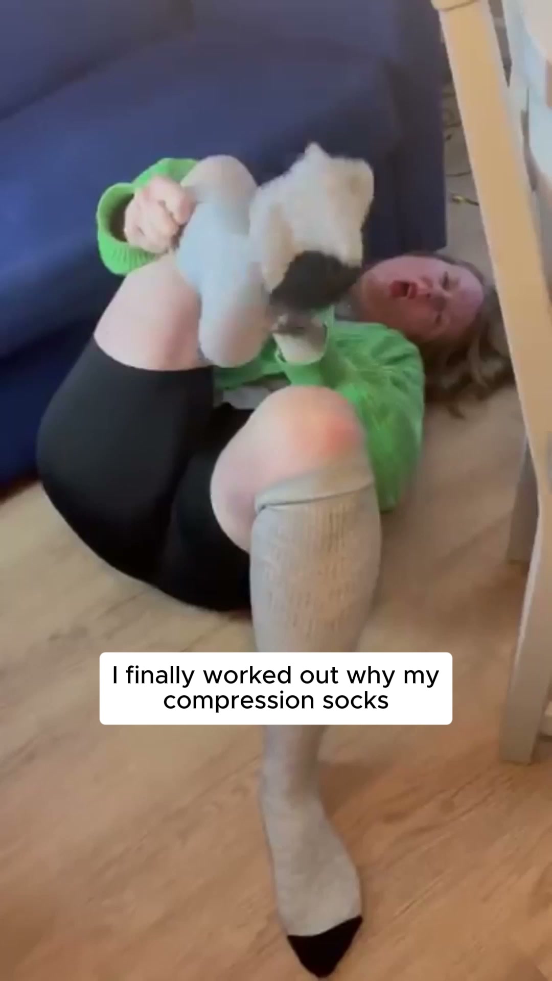 Tired of swollen, aching legs? FlowSocks™ offers the perfect solution with ease! 4.8/5