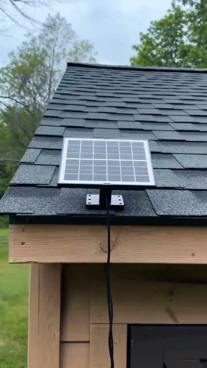 360° helles Licht, wo immer Sie es brauchen – das verstellbare und wasserdichte Solar-Hängeleuchten-Set.