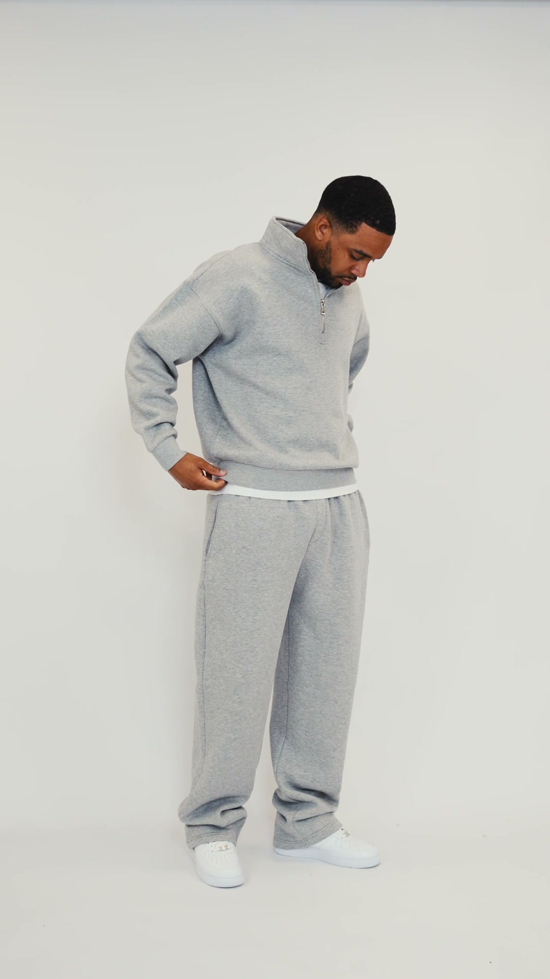 the quarter zippa' - grey