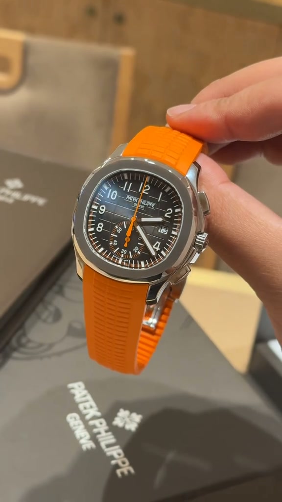 5968A-001 Aquanaut Chronograph 42.2mm