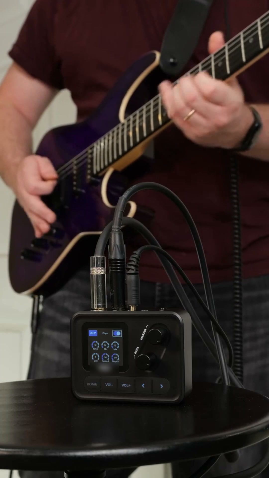 Portable Guitar Tone Machine-80 Presets, Amp Simulation & Recording Effects In Your Pocket