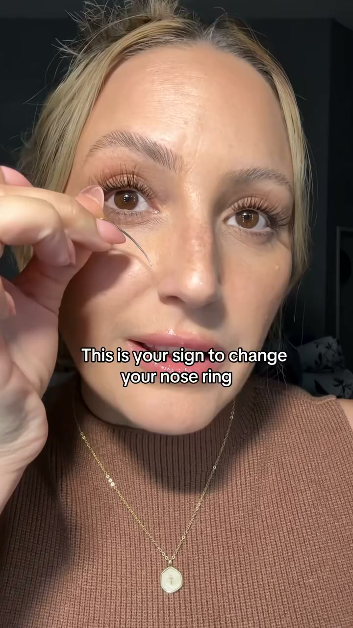 Horseshoe Gem Nose Ring – Internally Threaded & Comfortable
