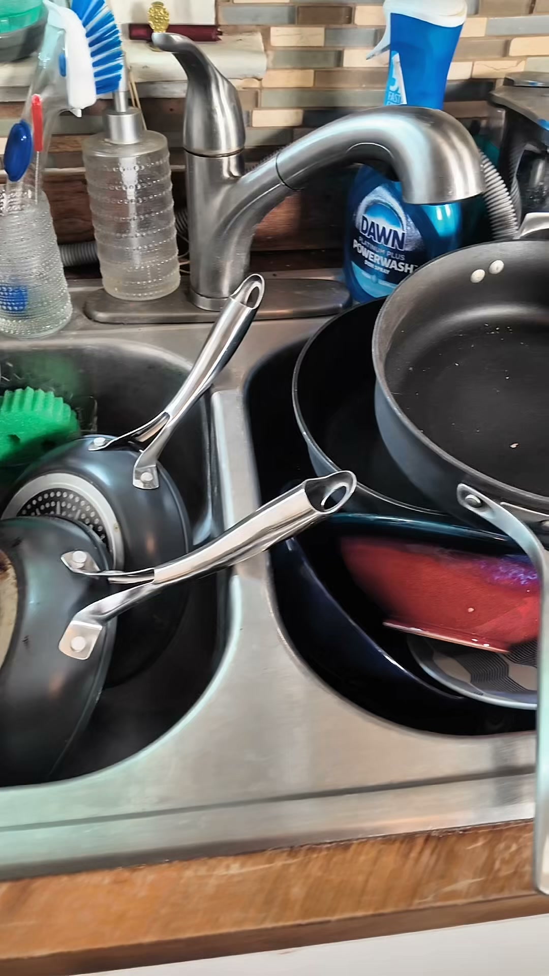 60 Minutes a Day Wasted at the Sink. Not Anymore.