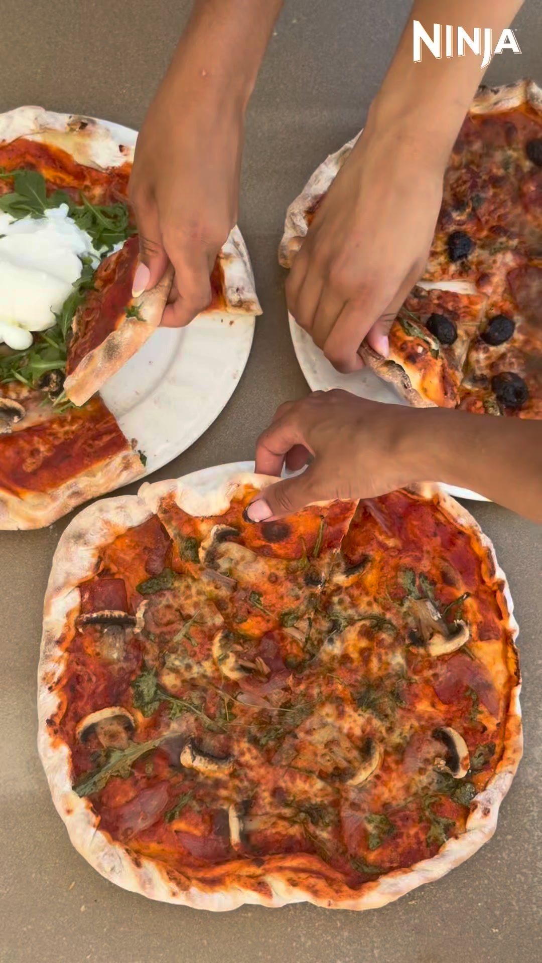 Four à pizza électrique avec fonction Air Fryer Ninja Artisan
