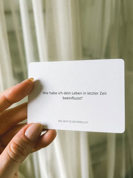 Ich hab gerade nach Scheidungsanwälten gegoogelt – und dann hab ich DAS hier gefunden…