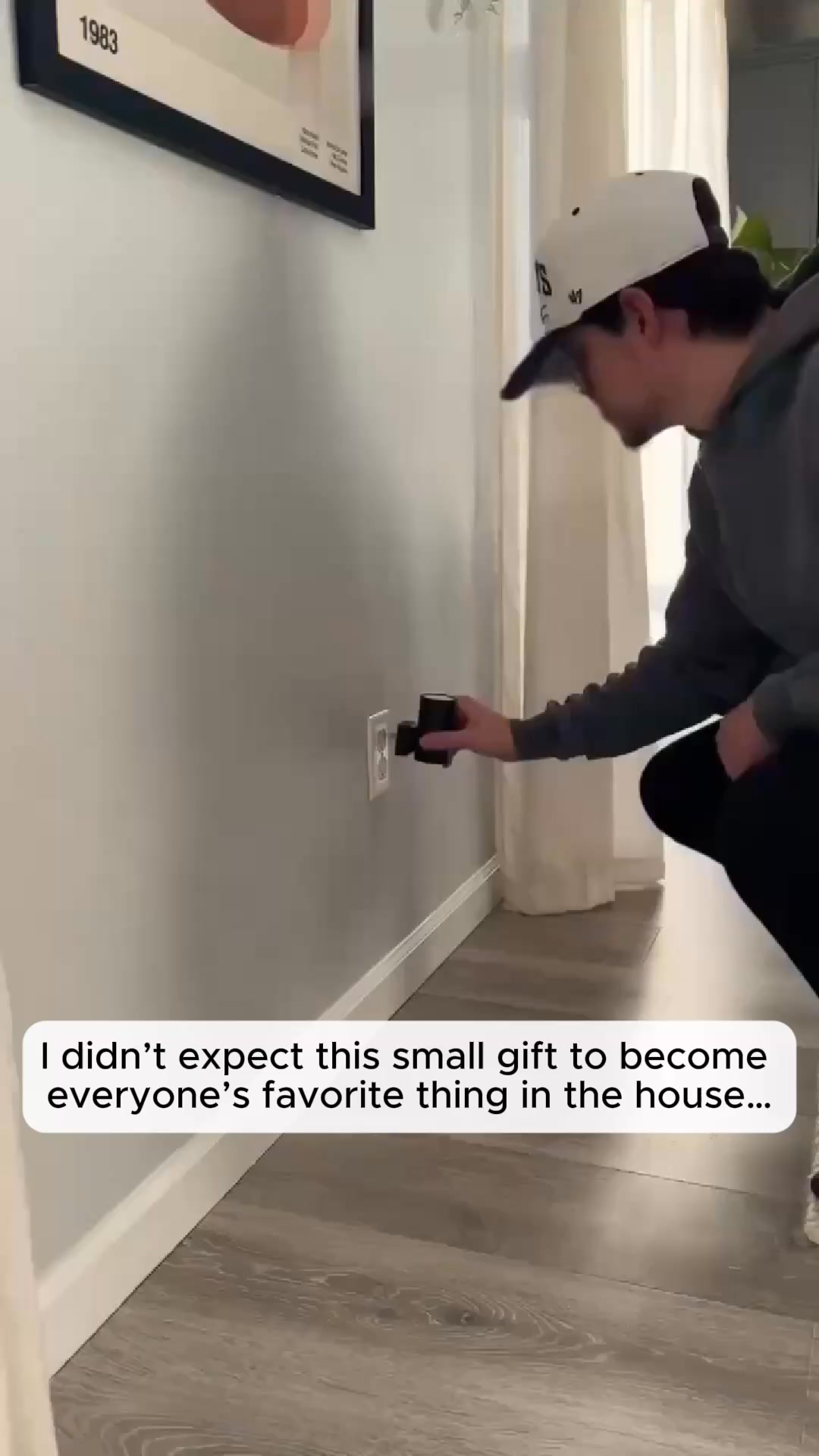 The lamp that turns itself on – every evening