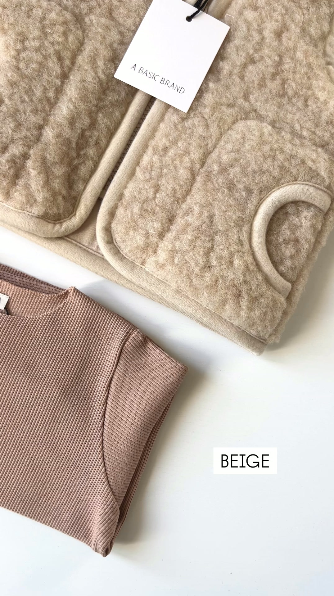 Simpler life, essential pieces