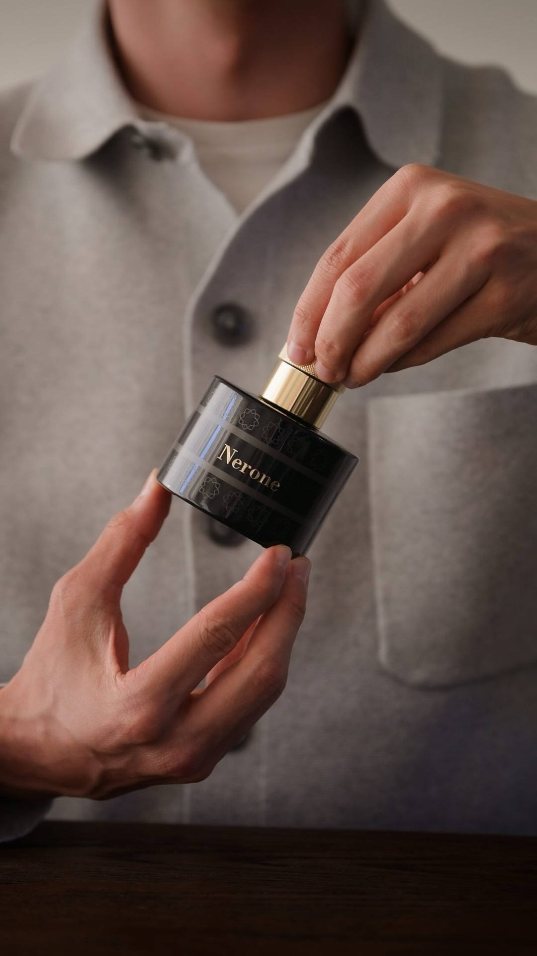 Anúncio de Pantheon Parfum