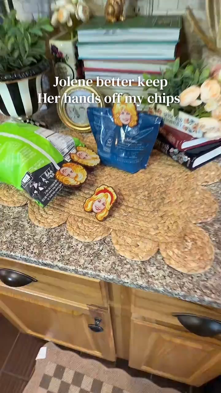Dolly Parton Bag Clips: A Kitchen Must-Have!