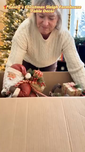 Sommige kerstdecoraties brengen meer terug dan alleen kerst.