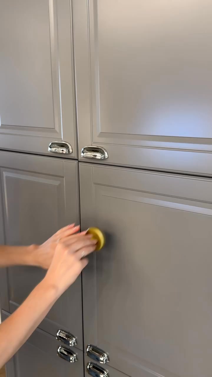 SUCTION HOOKS