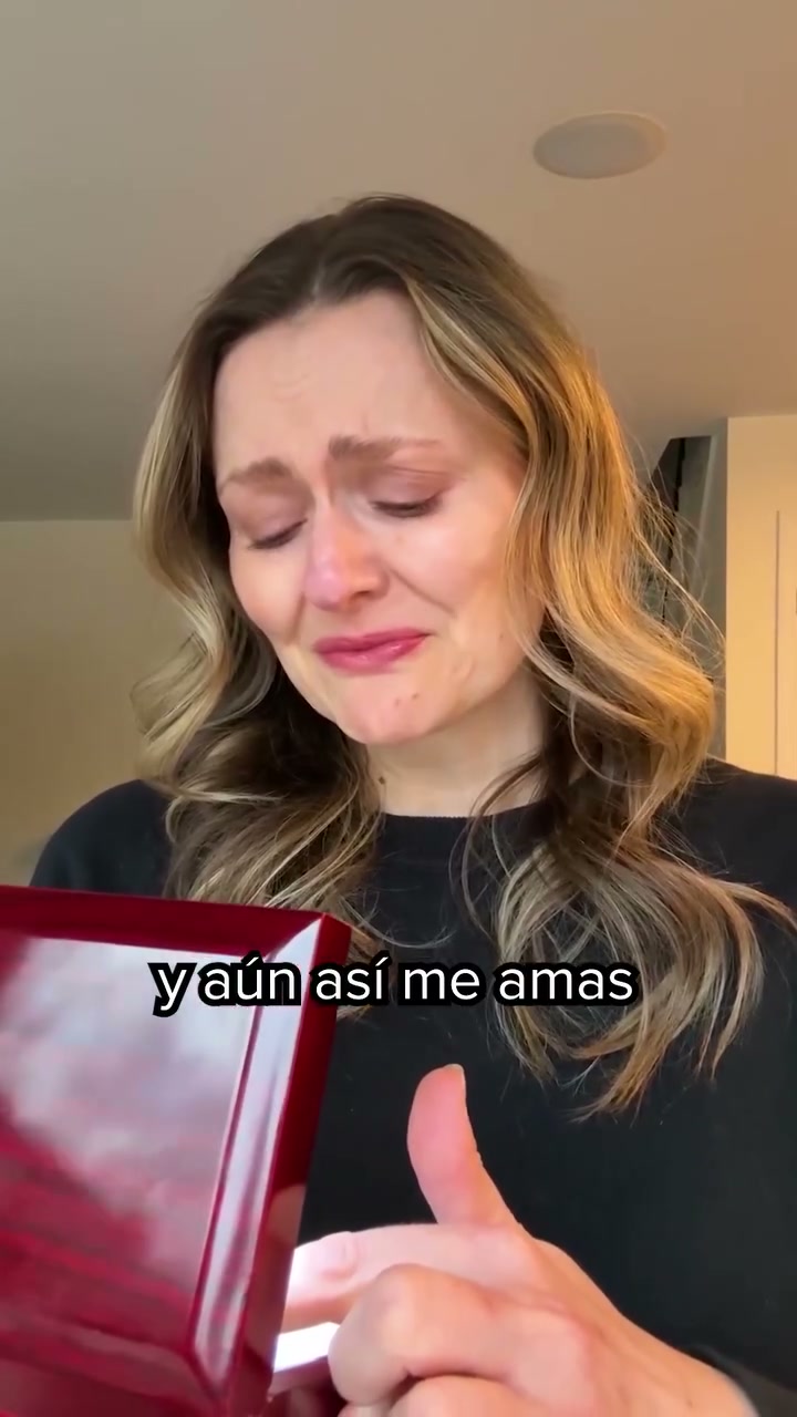 Demuéstrale Que Todavía Lleva Tu Corazón
