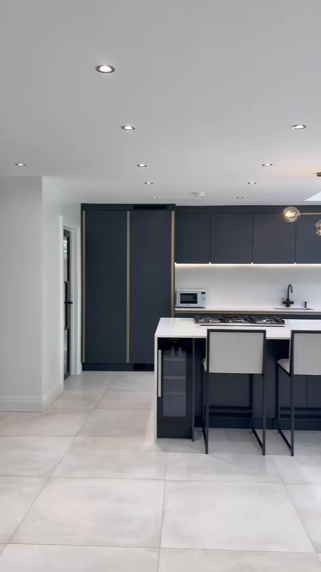 Luxury kitchens with a 20 year guarantee