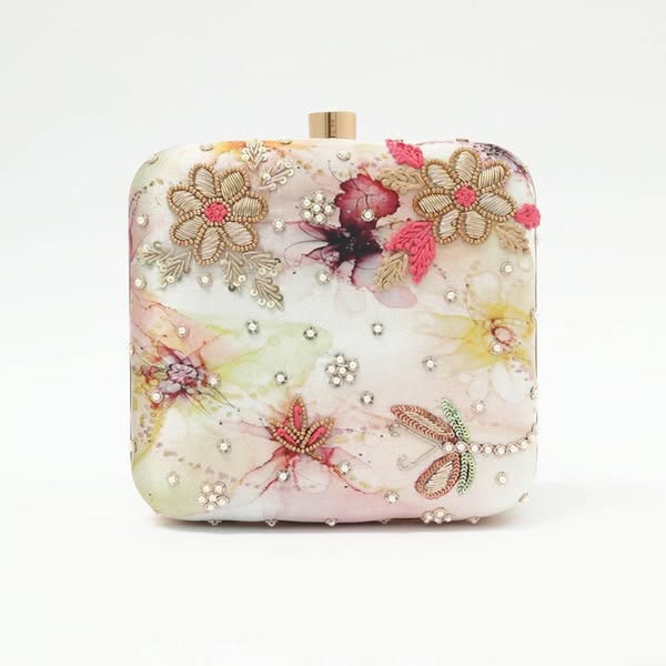 ¿Te gusta? Ahora en stock. Stock limitado Bolso Cuadrado Nandi Rosas