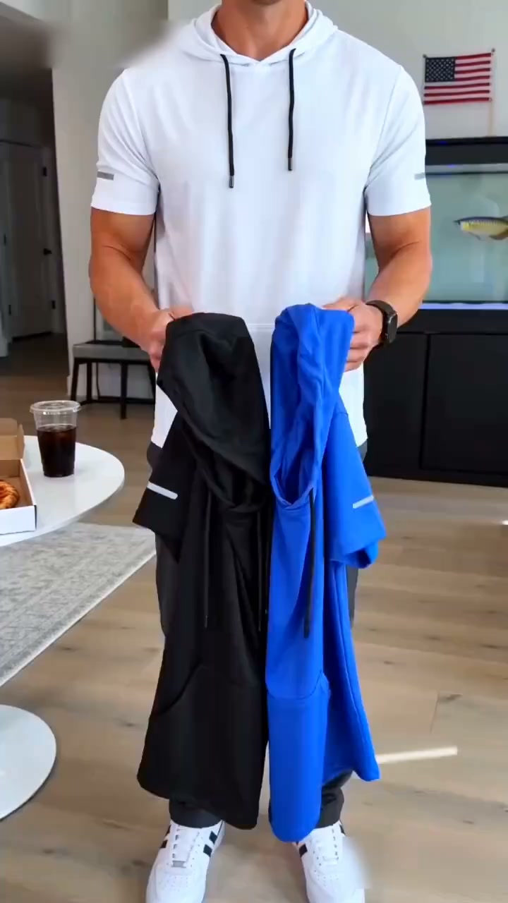 Men Solid Blue Short Sleeve Hooded Quick Dry Sports T-shirt