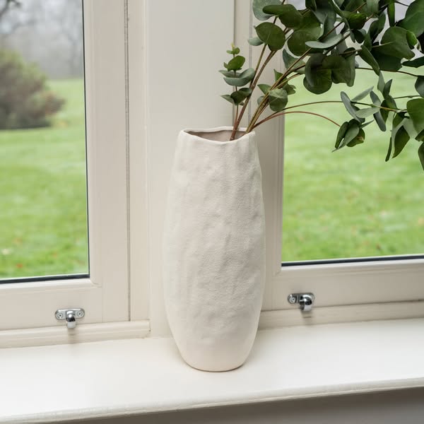 Elegant Cream Wave Top Vase