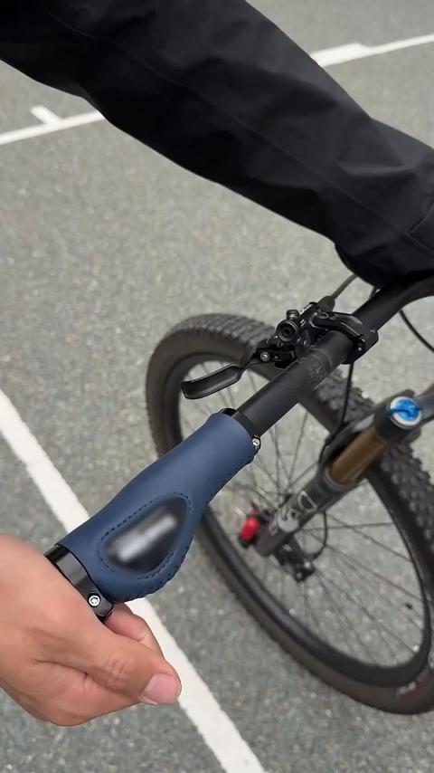 No more numb hands! Discover ultimate comfort for your bike.