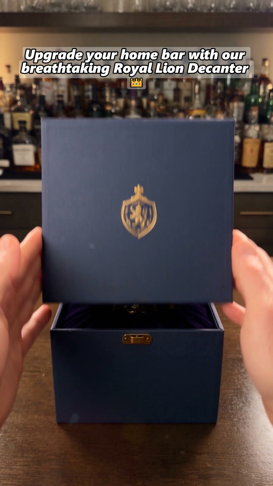 Royal Lion Whiskey Decanter Set, Luxury Sculptural Glass Liquor Decanter with Crown Stopper, Unique Gift for Men & Home Bar
