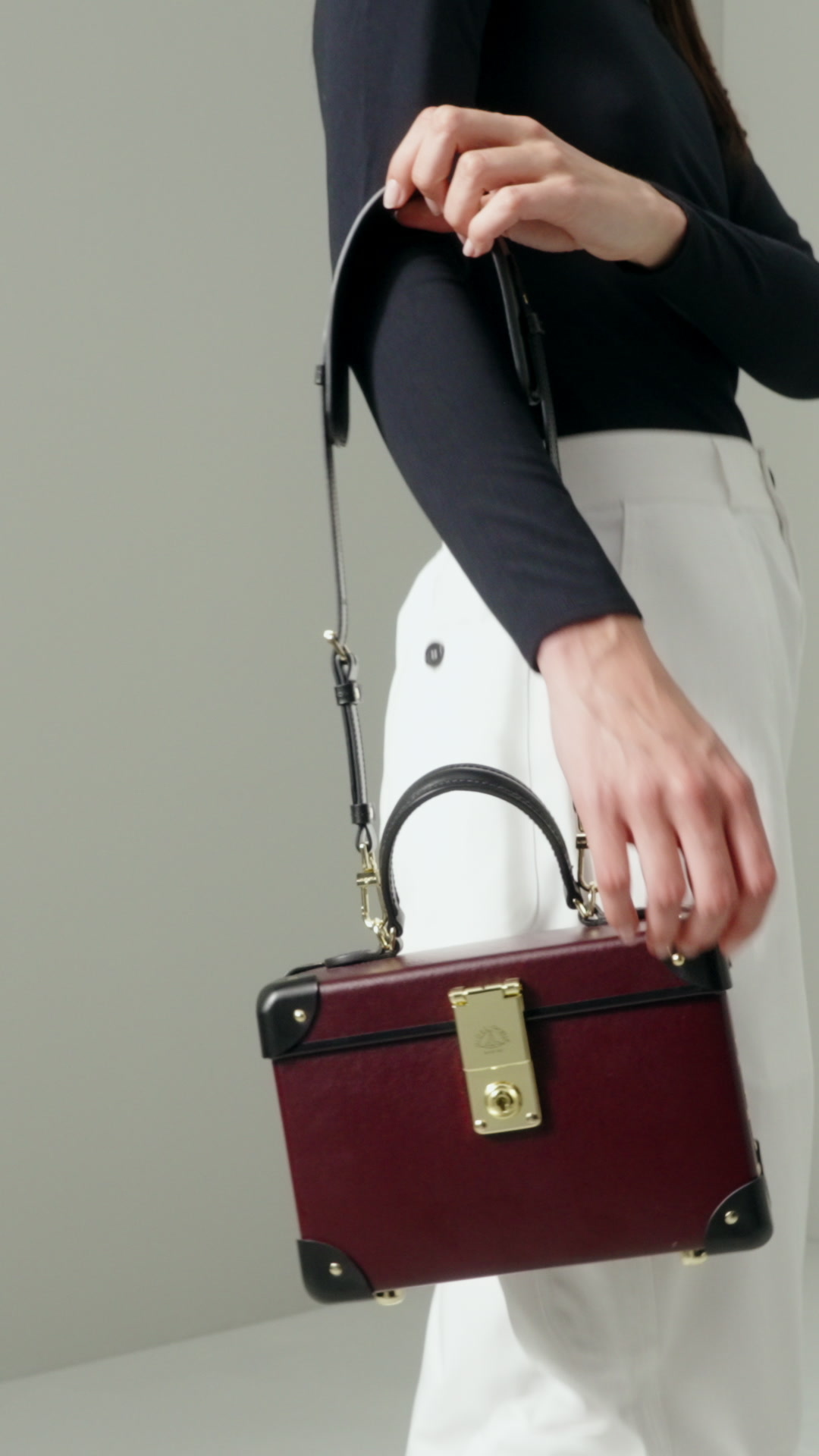 GLOBE-TROTTER