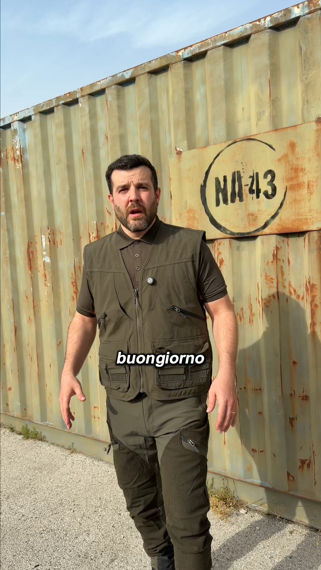 Impermeabile. Pratico. Pronto per il campo.