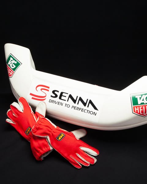 Specialist Auctioneers of Sports Memorabilia - Budds | Sports Memorabilia