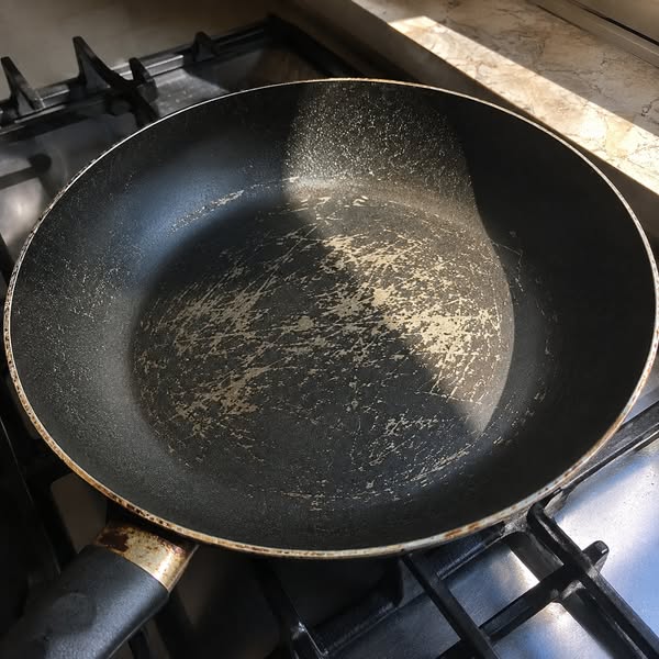 Oto czego inni mi nie powiedzieli o patelni teflonowej