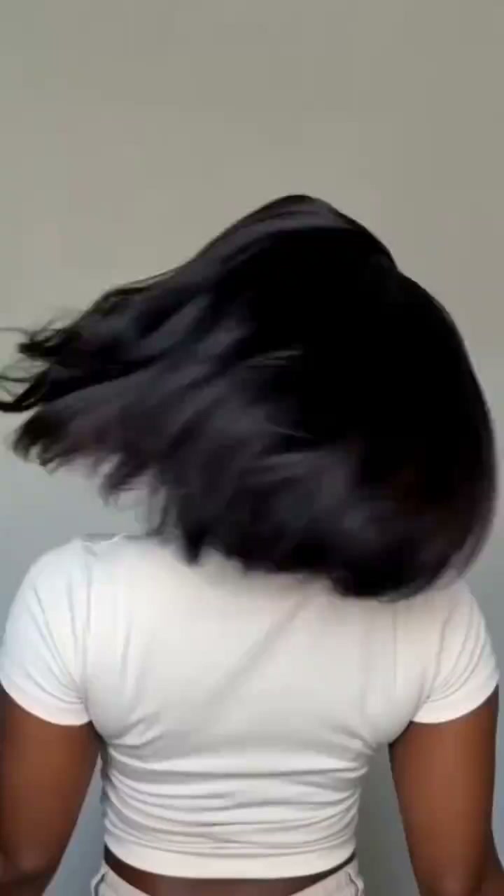 Ladies, this wig is giving EVERYTHING!