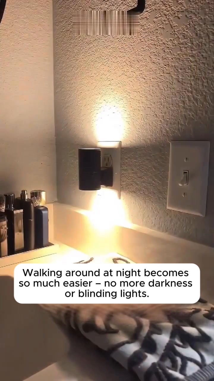 The lamp that turns itself on – every evening