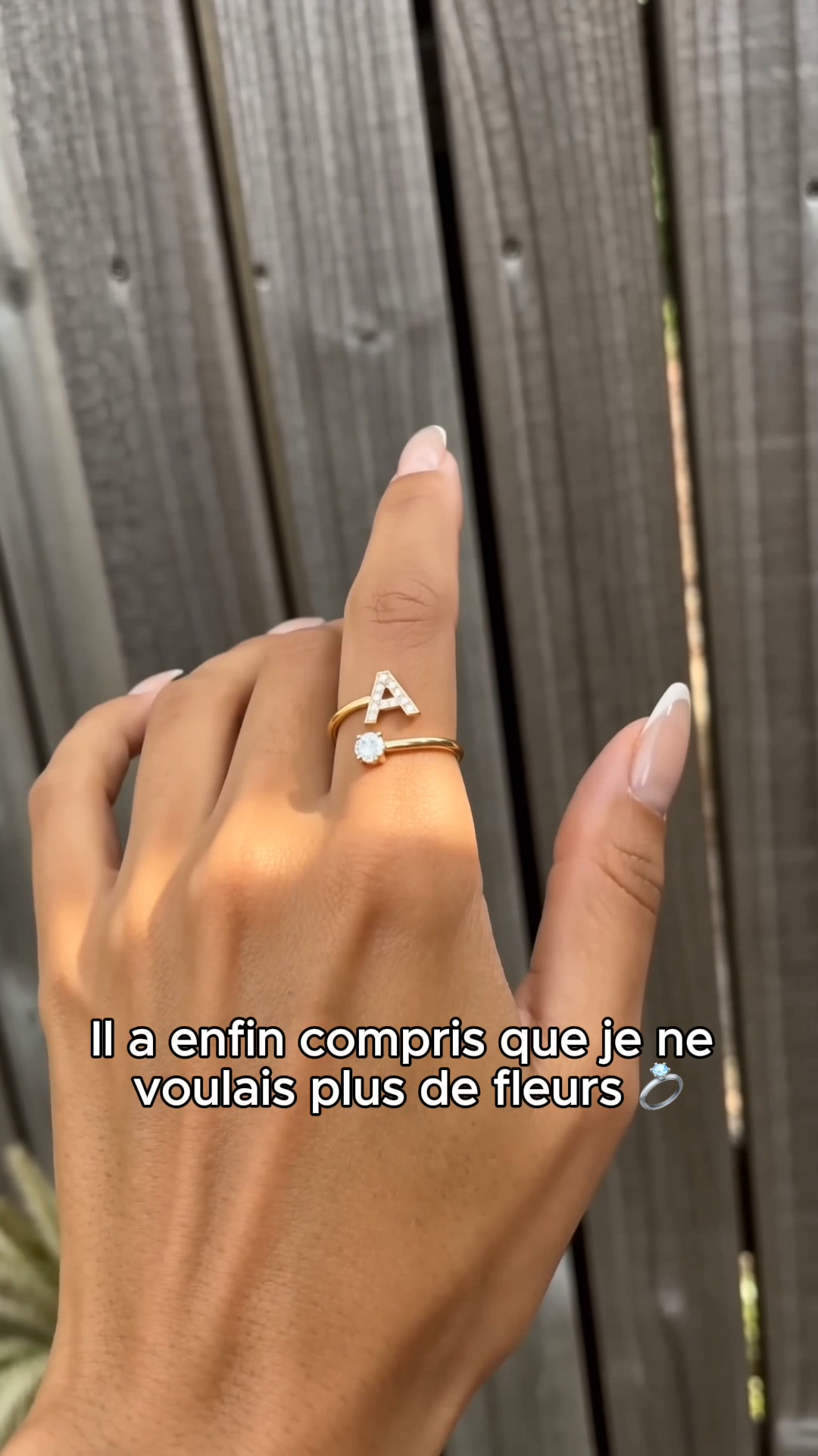 Son initiale, pour toujours
