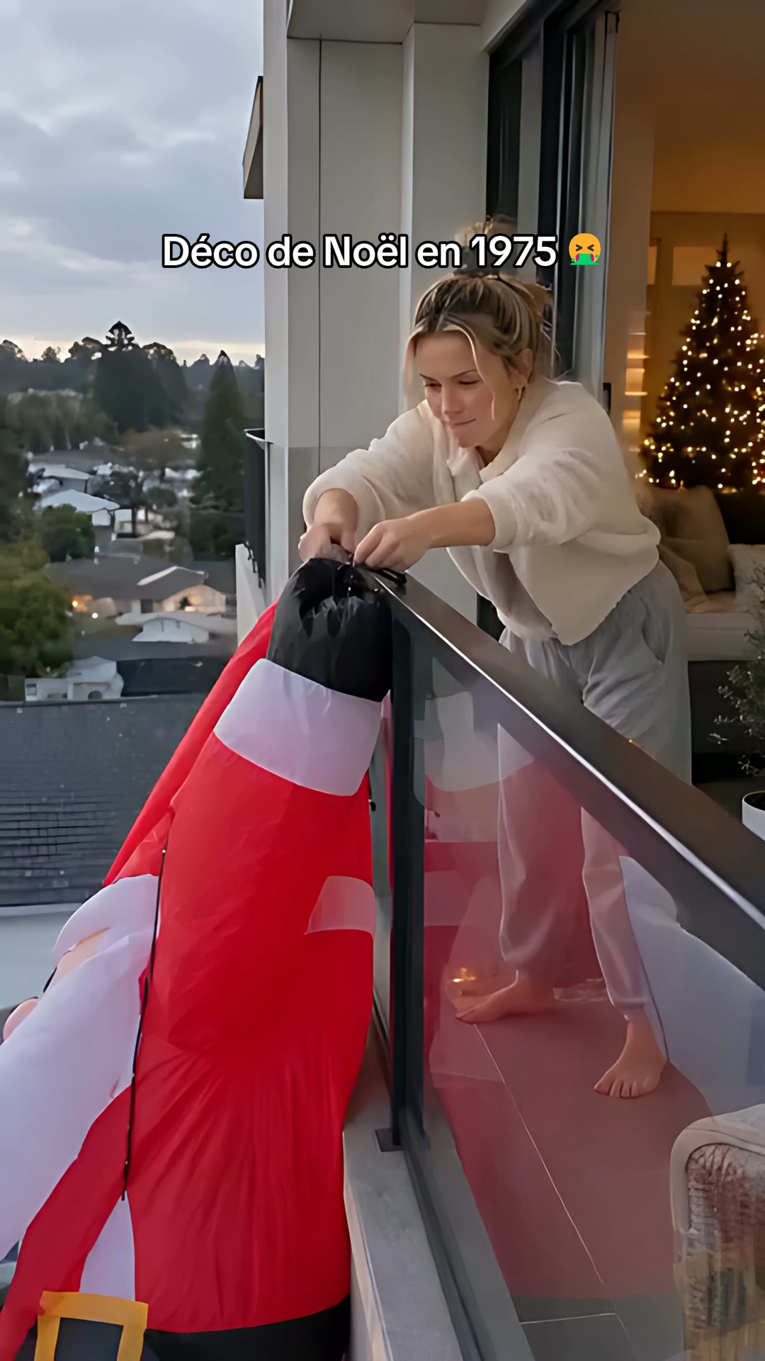 Faites de votre balcon le plus illuminé du quartier ce Noël.