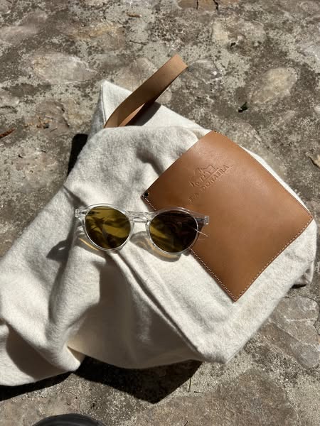 3 pairs of sun readers for €88