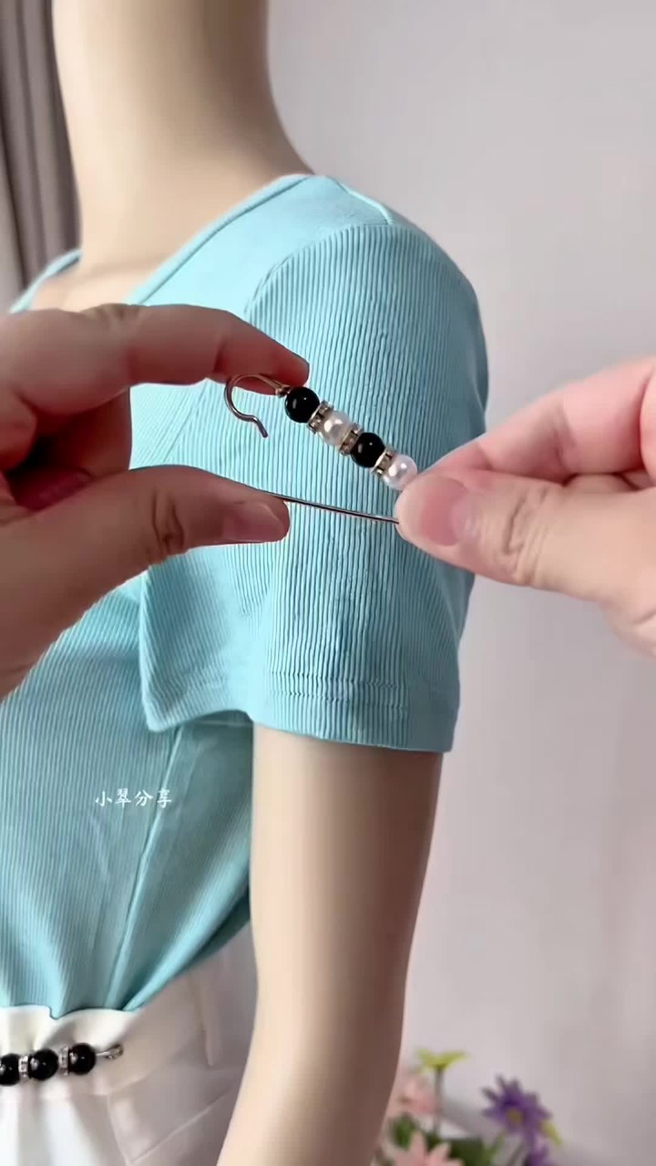 Waist Pearl Pin