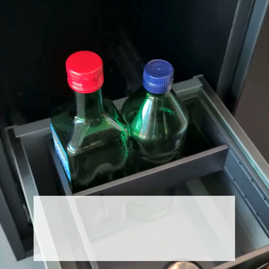 Organisation system for the bottle drawer